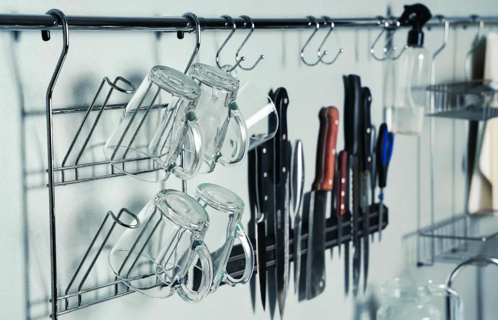 kitchen hooks and magnetic strip