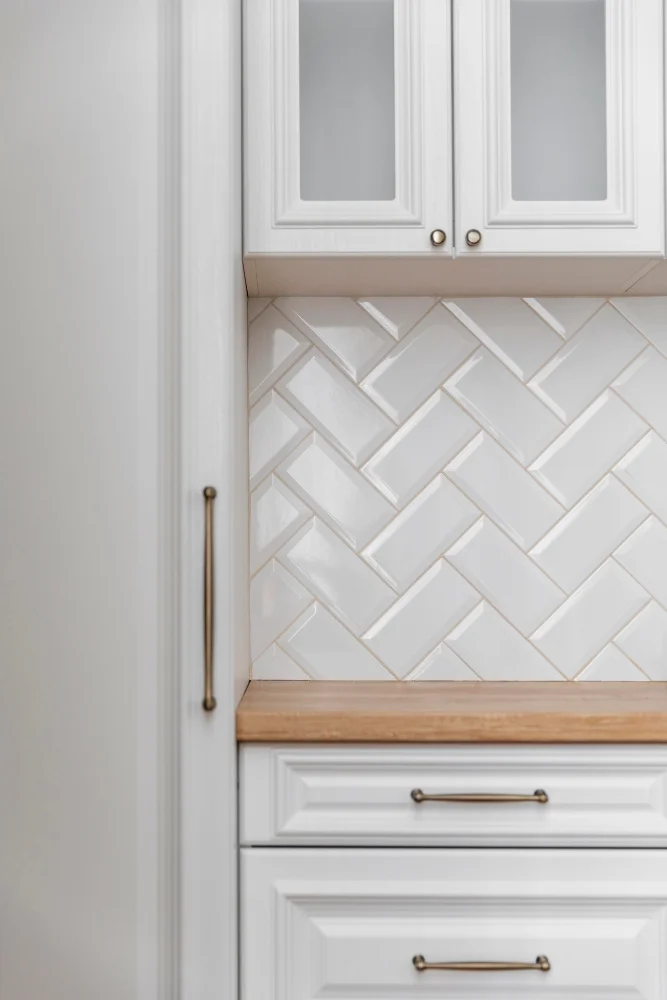 subway tile pattern backsplash kitchen