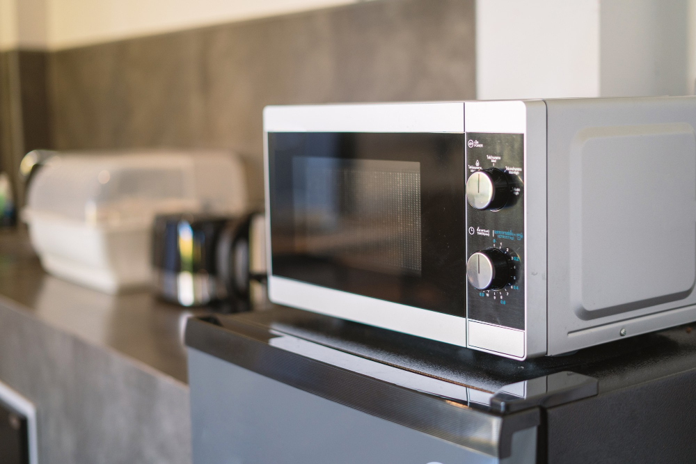 toaster oven in countertop