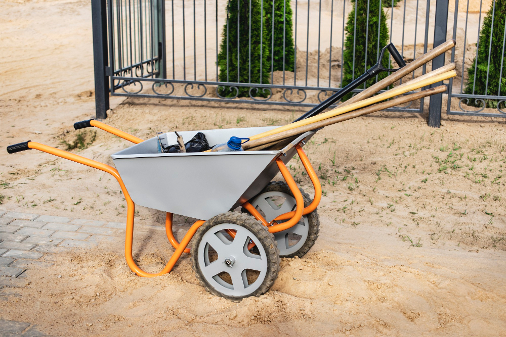 wheelbarrow tools