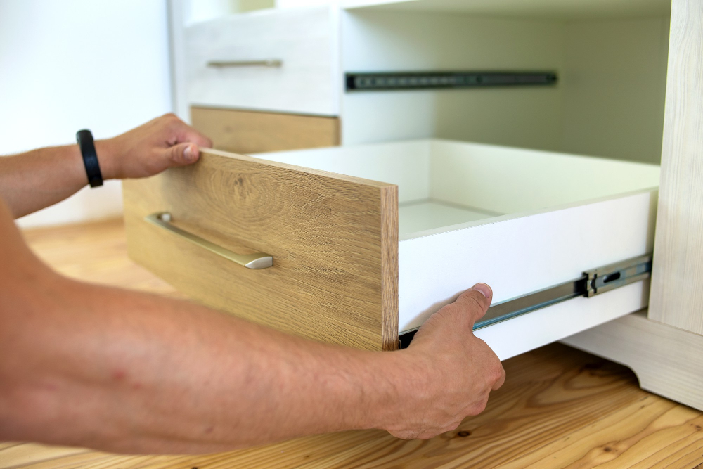 Attaching Drawer Fronts 