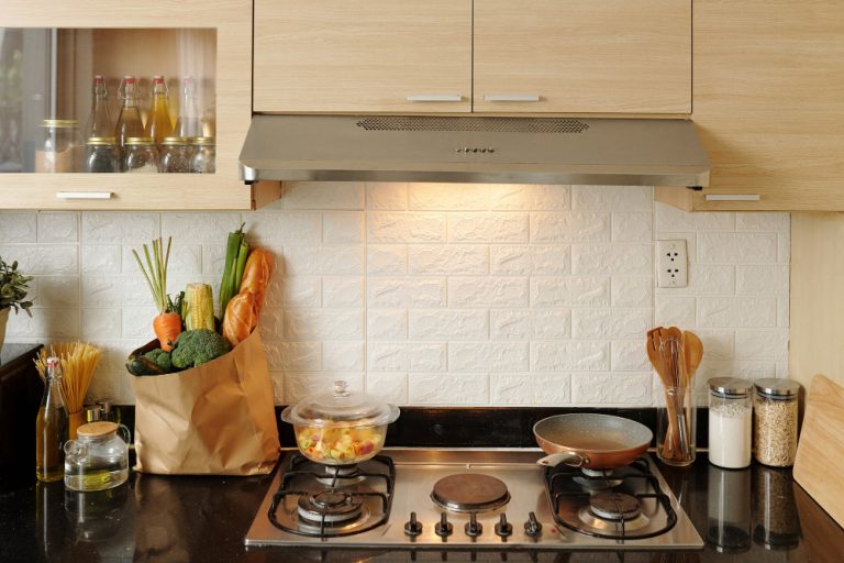How to Protect Backsplash Behind Stove Top Tips & Techniques for Safety
