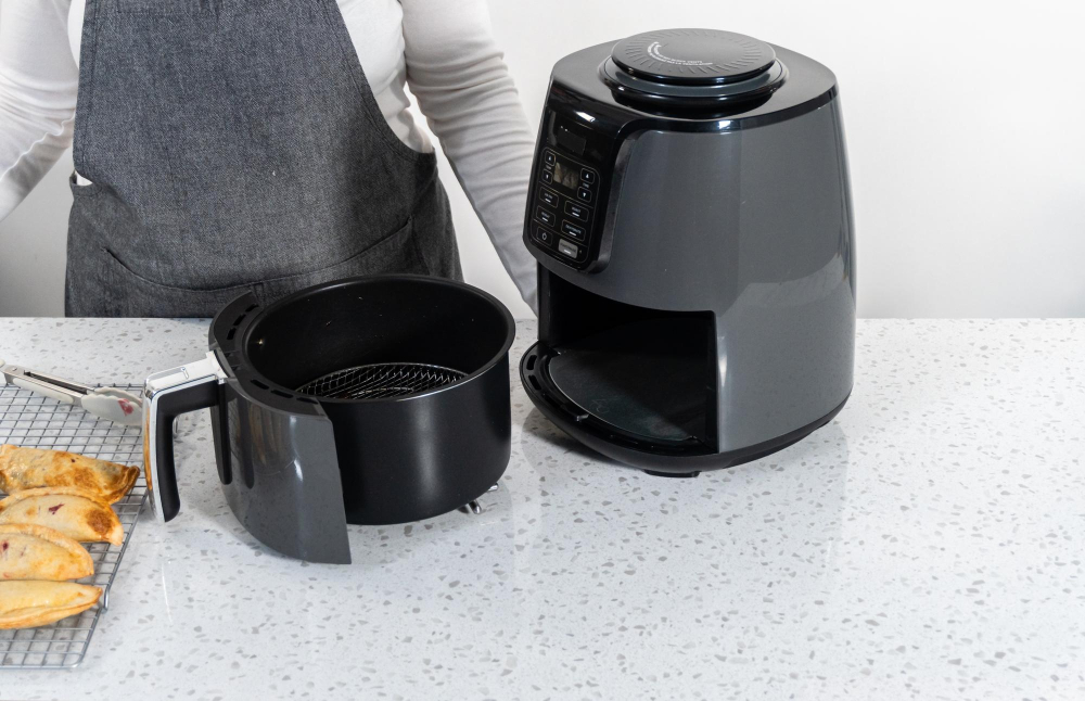 cleaning air fryer