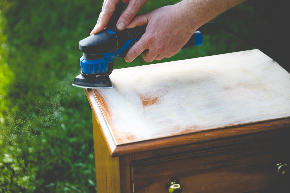 furniture restoring process