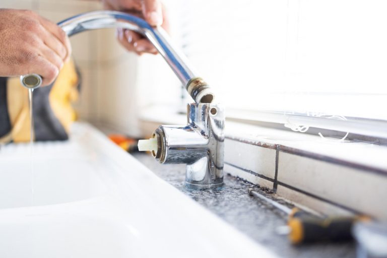 Kitchen Faucet Won't Turn Off Easy Steps to Fix and Prevent Issues