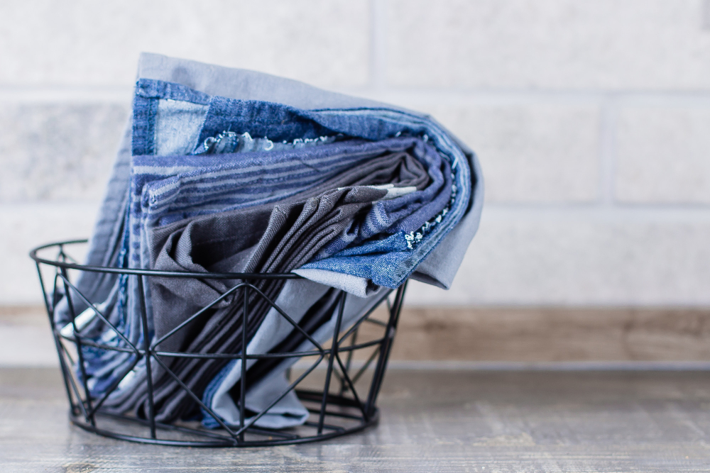 Kitchen Towel Metal Basket Storage