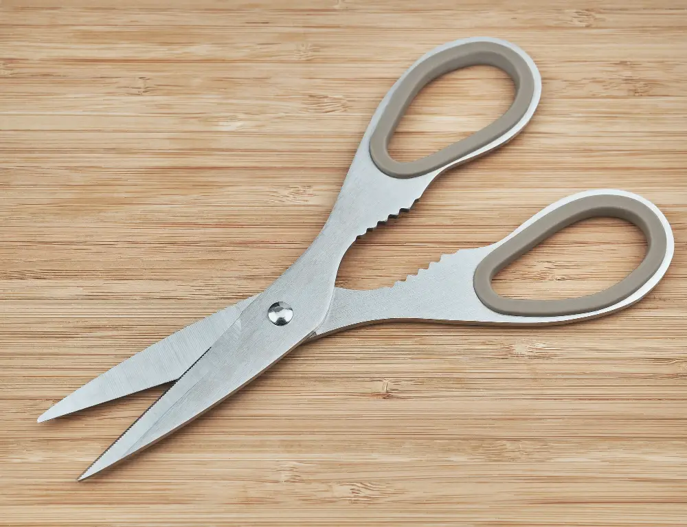 Kitchen scissors 