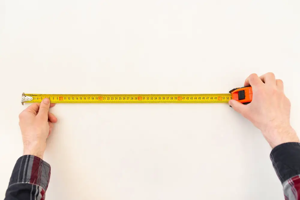 Measure Kitchen Wall Width with Measuring Tape