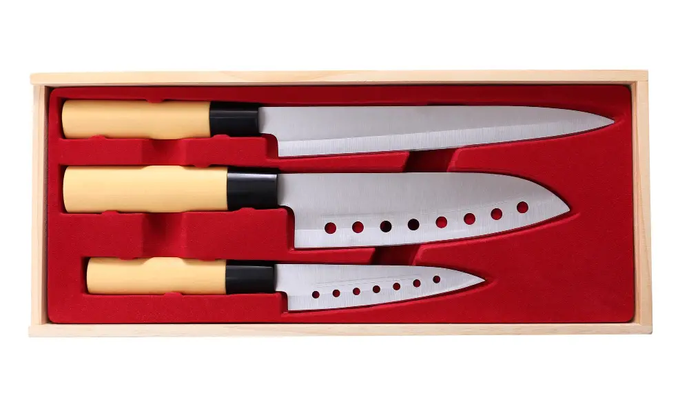 Place Knives in a Sturdy Box