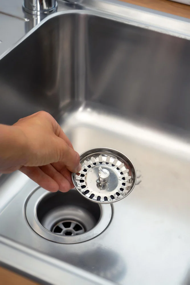 Reinstalling the Sink Strainer