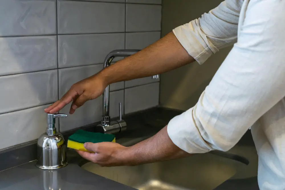Test Soap Dispenser Kitchen Sink Sponge 