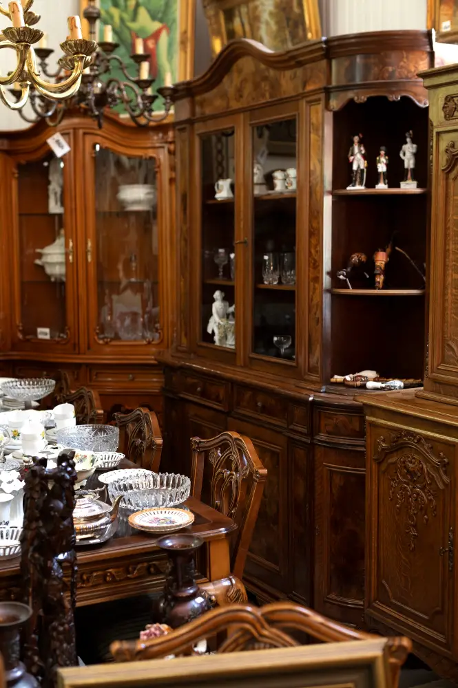Antique and Vintage Stores for Rustic Kitchen Cabinets