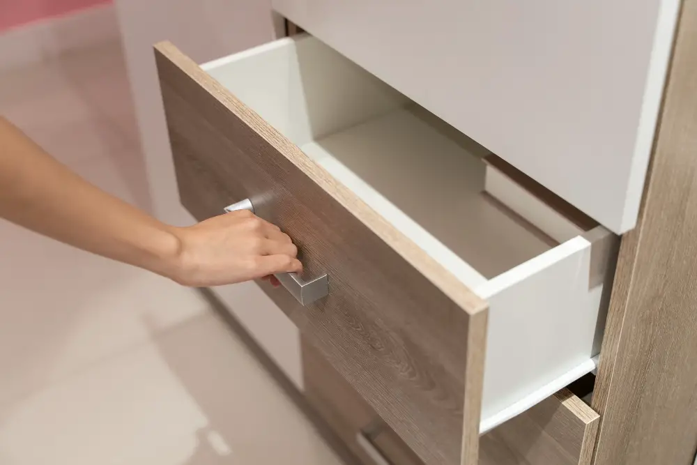 Assessing Pull Depth - Wooden Drawer Cabinet