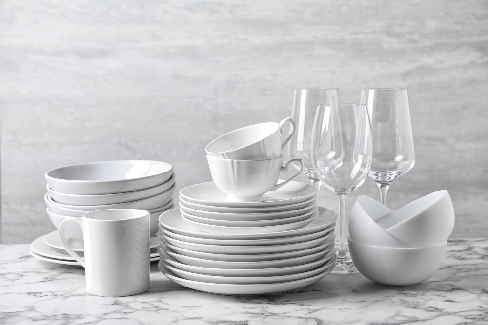 Dishware and Glassware Kitchen