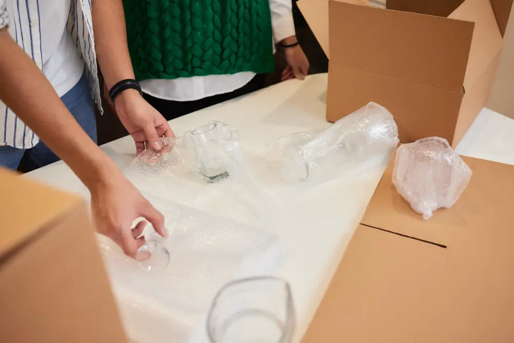 Packing Glassware with Bubble Wrap Kitchen Packing