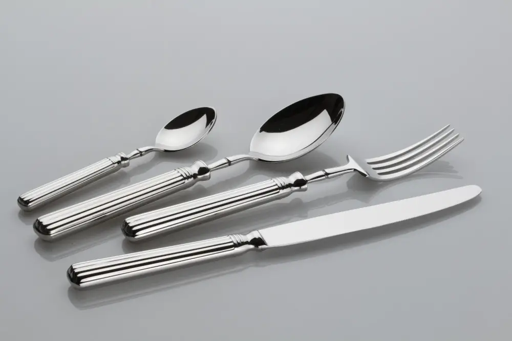 Silver Cutlery Sets Kitchen Table