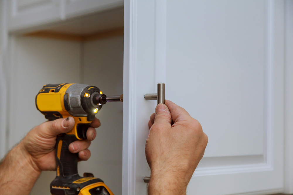 White Kitchen Cabinet Handle Pull Installation 