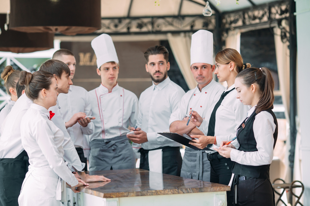 training staff commercial kitchen